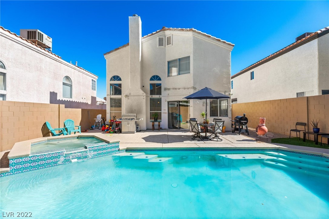 8208 Ogee Drive