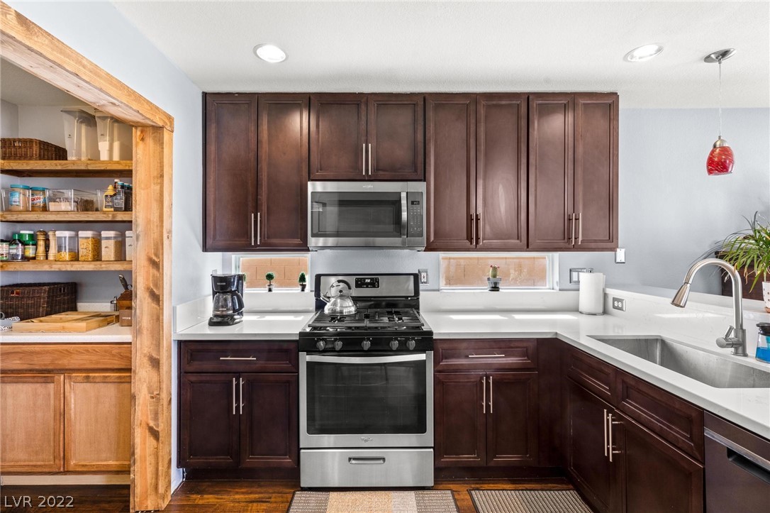 8208 Ogee Drive