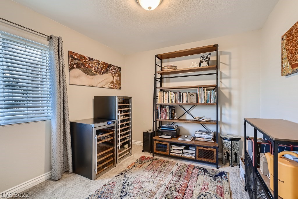 6236 Foothill Boulevard