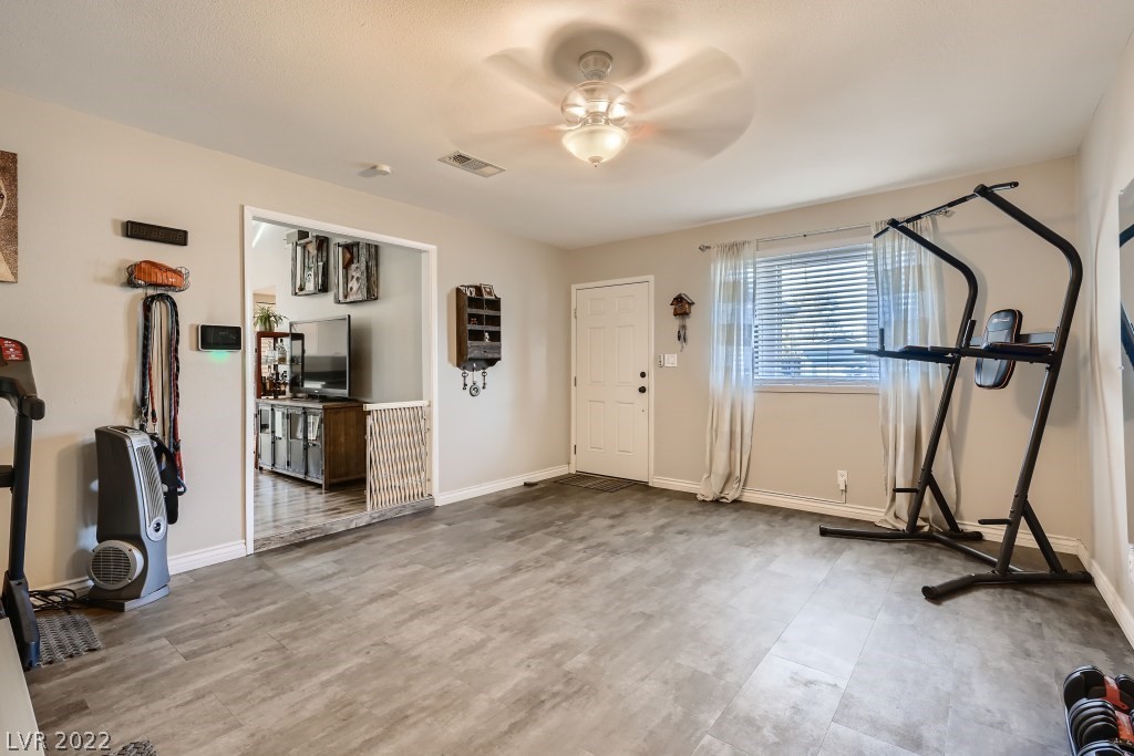 6236 Foothill Boulevard