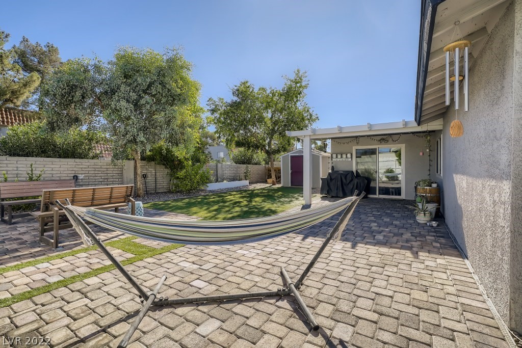 6236 Foothill Boulevard