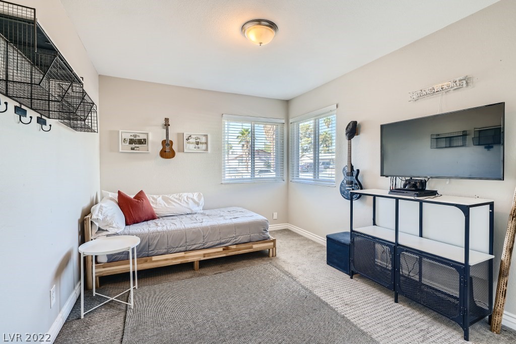 6236 Foothill Boulevard