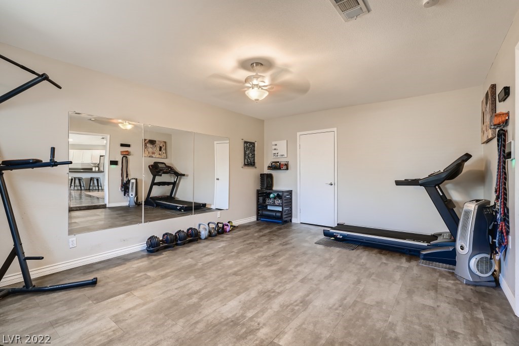 6236 Foothill Boulevard