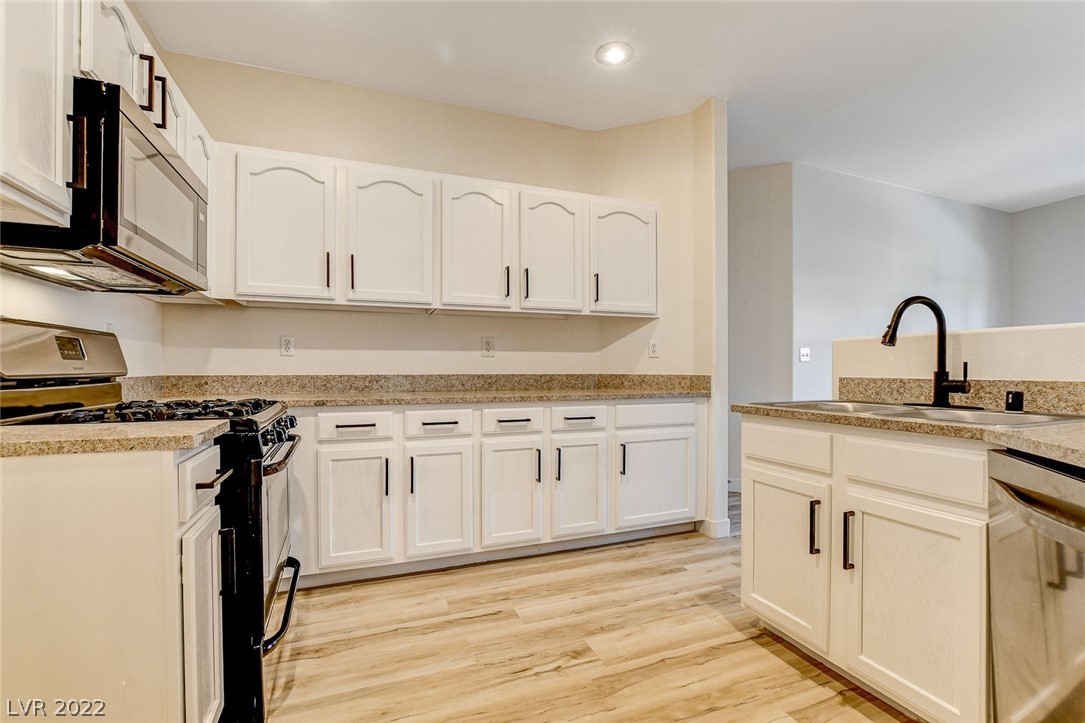 8737 Red Brook Drive Unit: 201