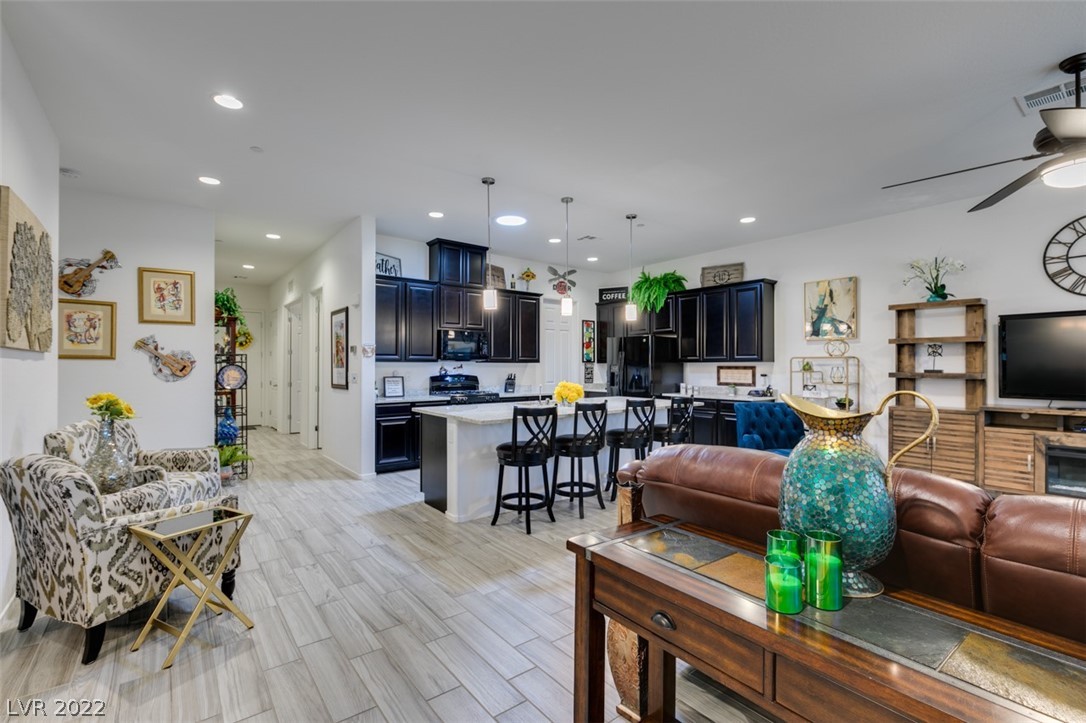 715 Orange Plume Walk