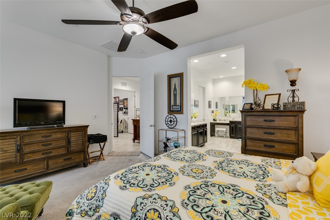 715 Orange Plume Walk