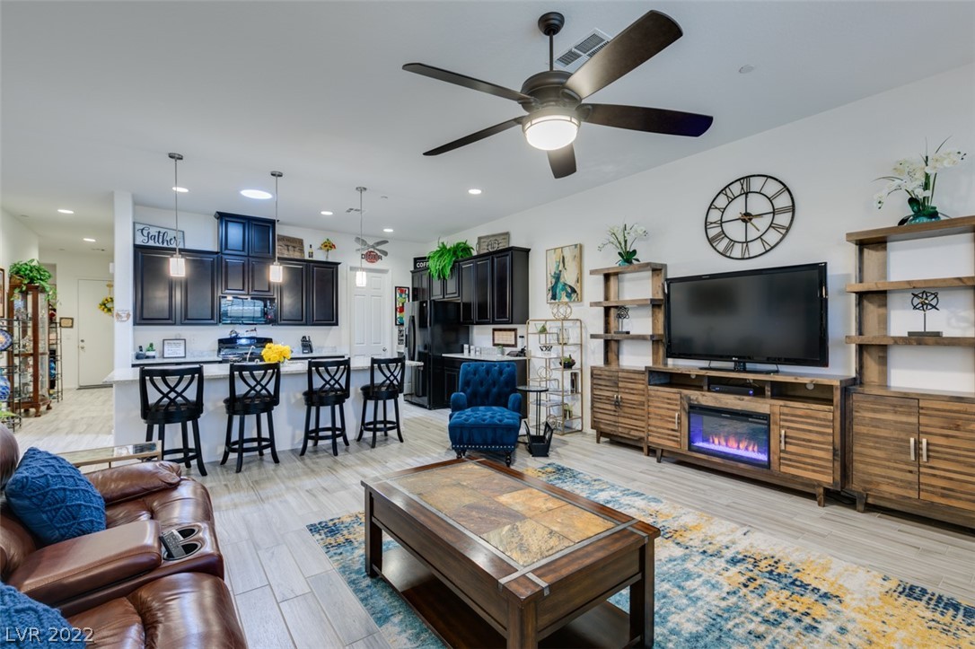 715 Orange Plume Walk