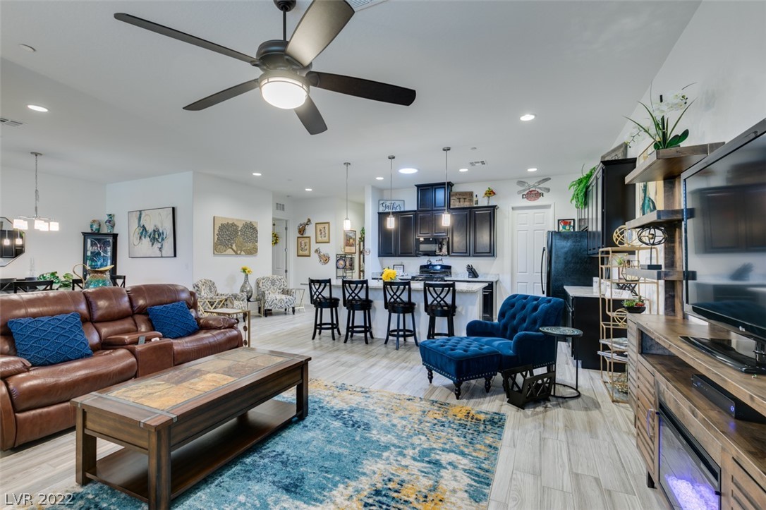 715 Orange Plume Walk