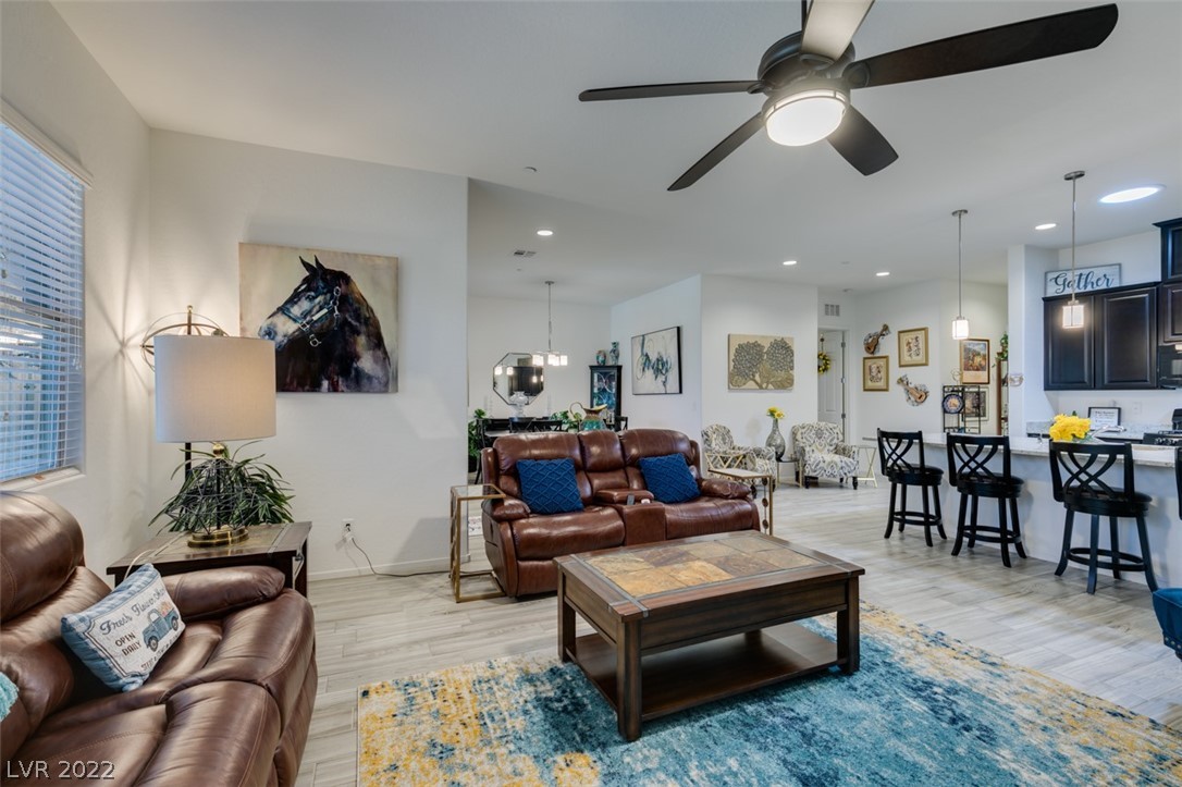 715 Orange Plume Walk