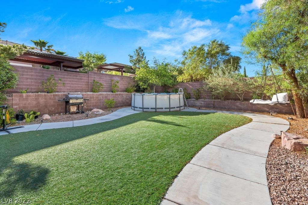10554 Lilac Tree Avenue