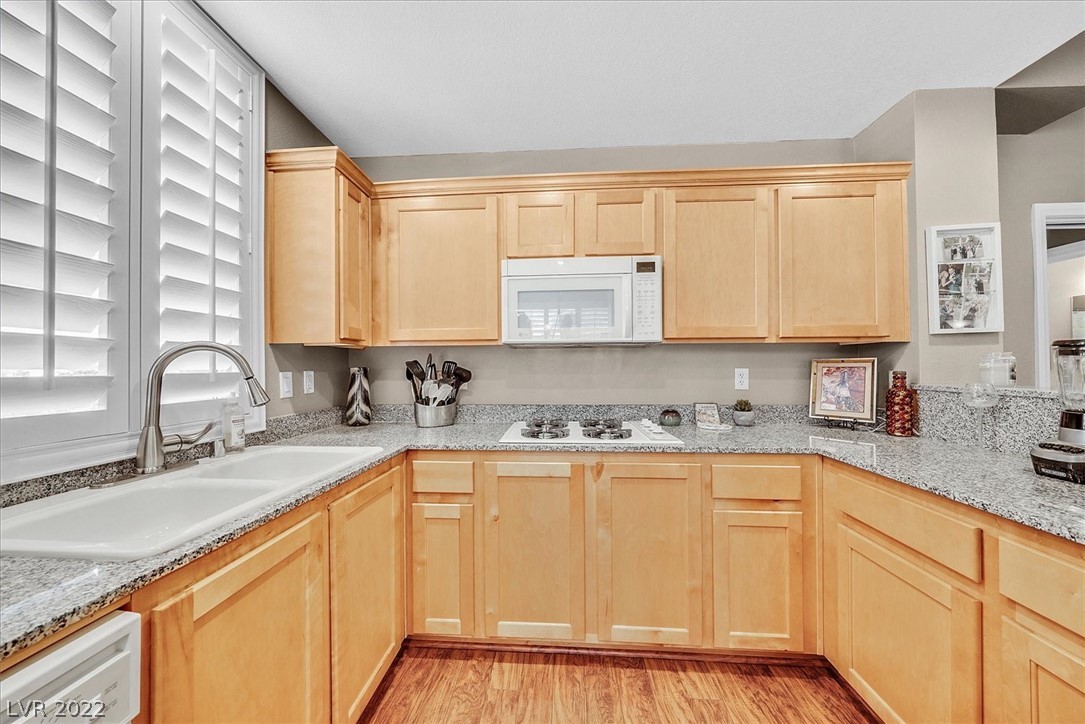 75 E Agate Avenue Unit: 205