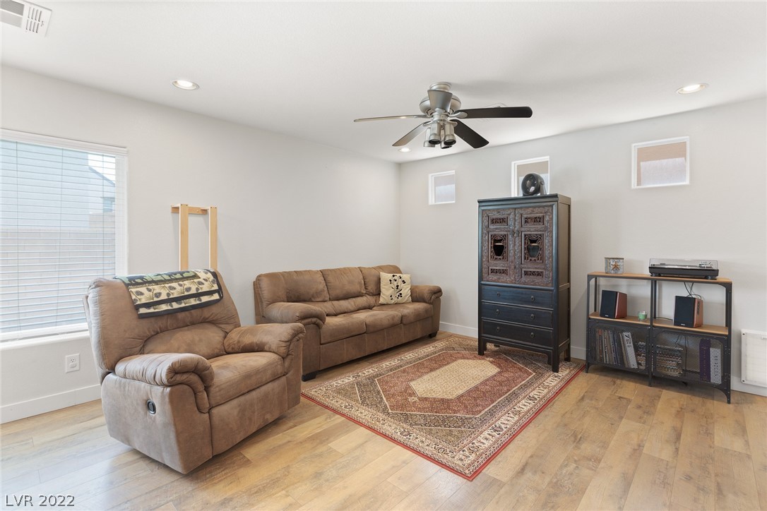 8953 Careful Canvas Avenue