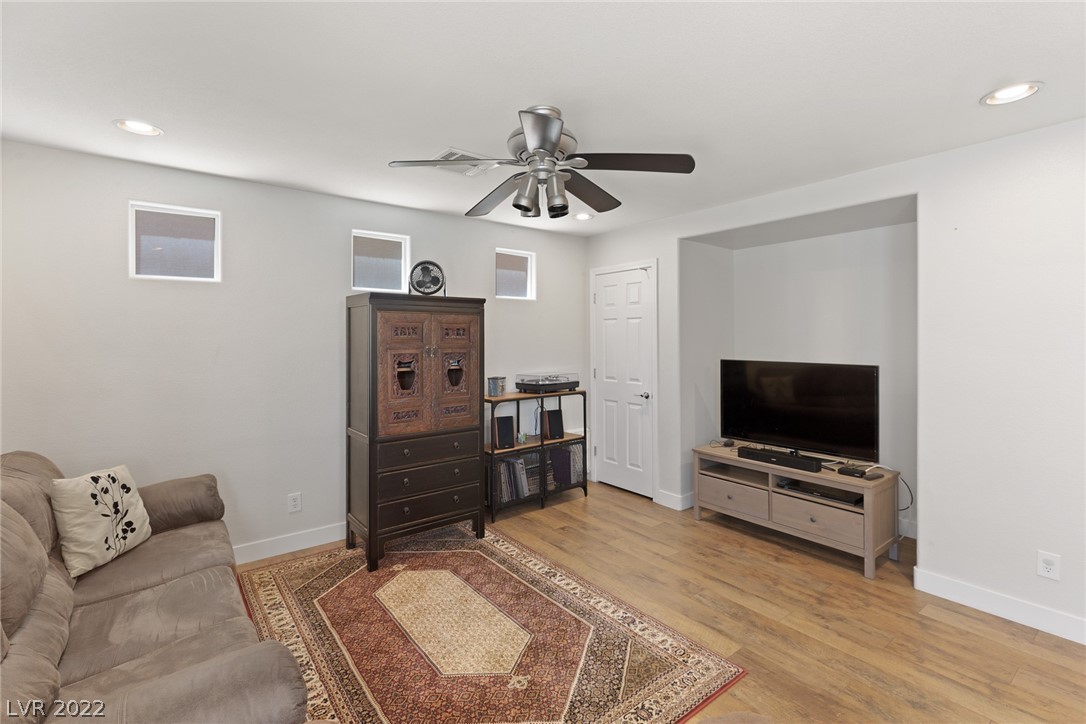 8953 Careful Canvas Avenue
