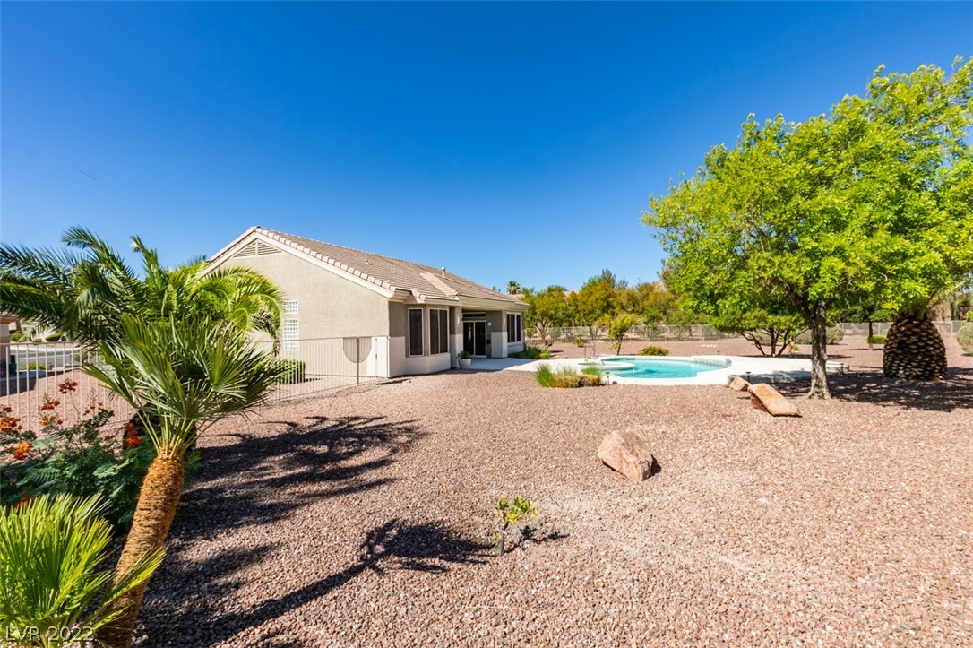 2074 High Mesa Drive