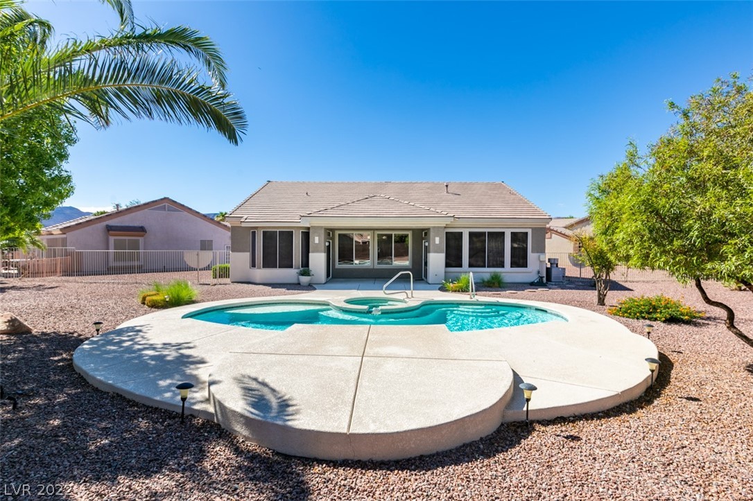 2074 High Mesa Drive