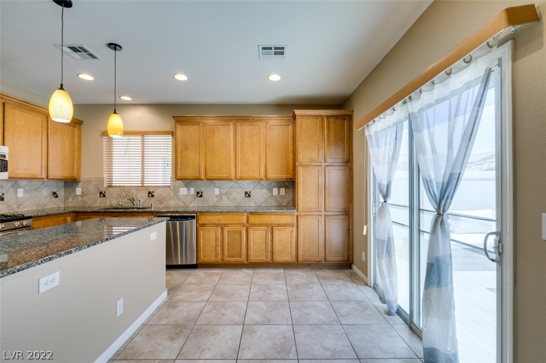 10678 Verona Wood Street
