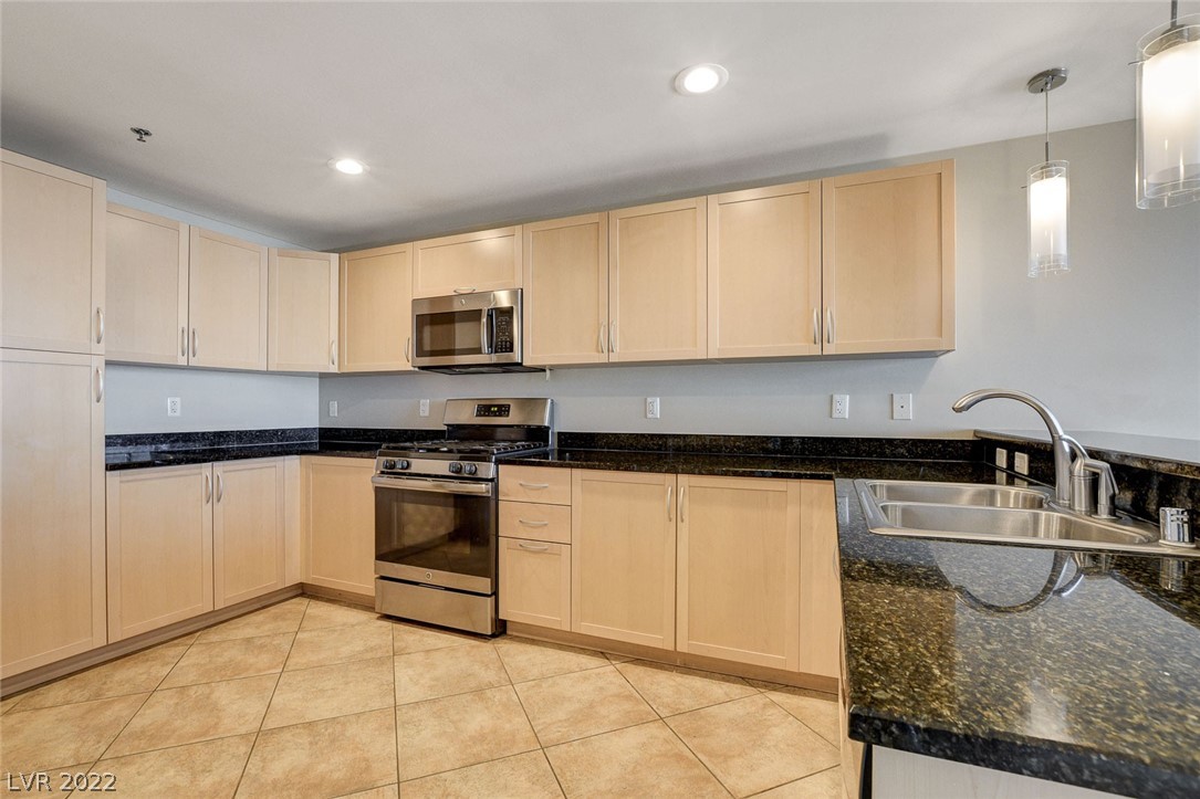 150 Las Vegas Boulevard Unit: 919
