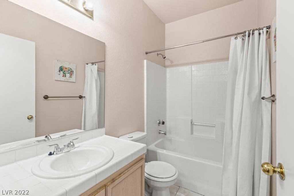 7230 Indian Creek Lane Unit: 203