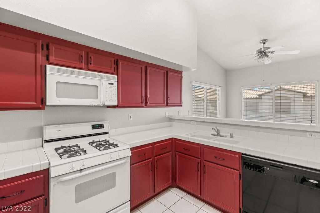 7230 Indian Creek Lane Unit: 203
