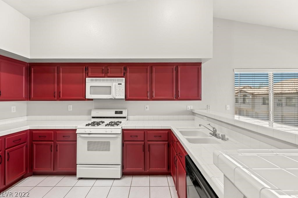 7230 Indian Creek Lane Unit: 203