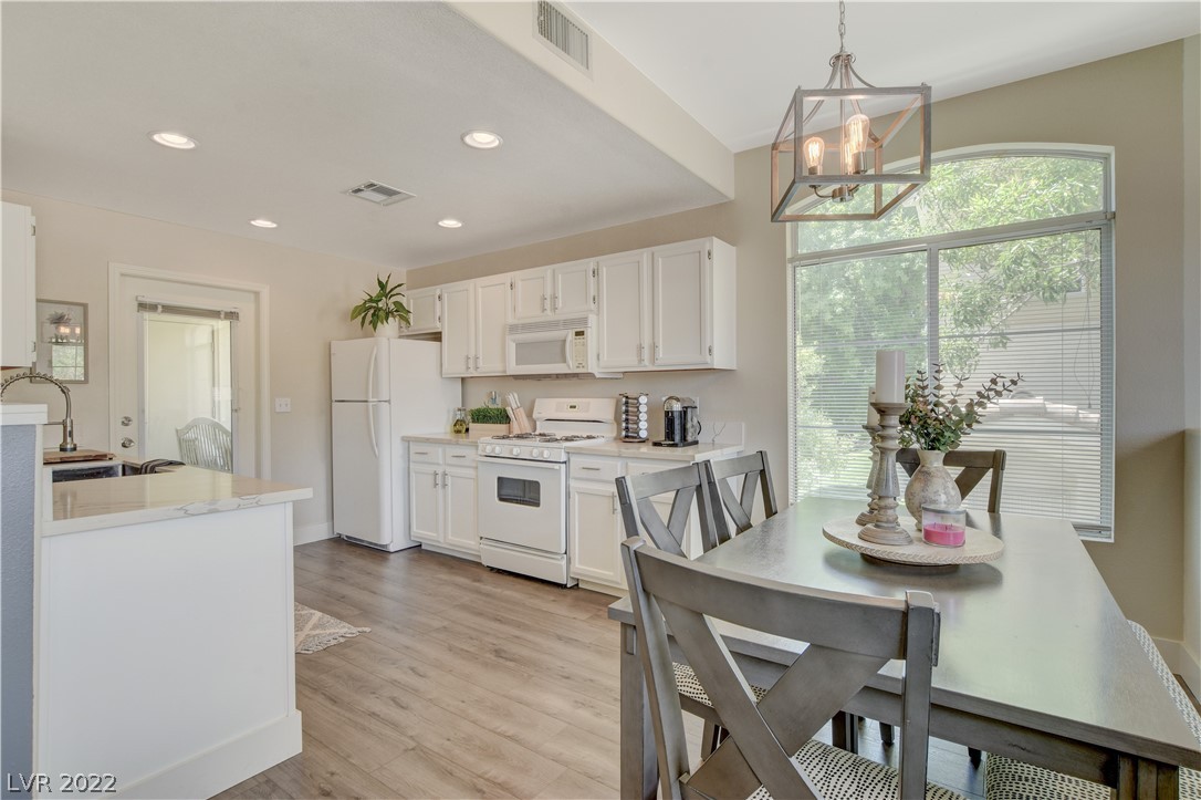 10211 Red Pueblo Place Unit: 202