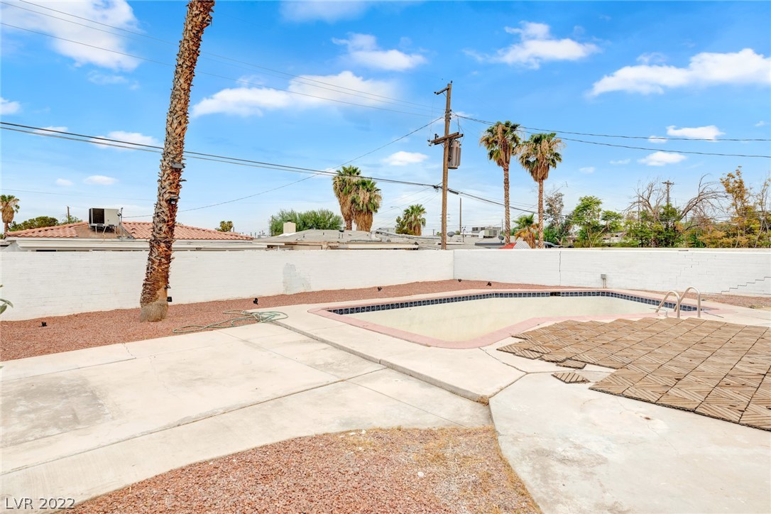 2217 Santa Rosa Drive