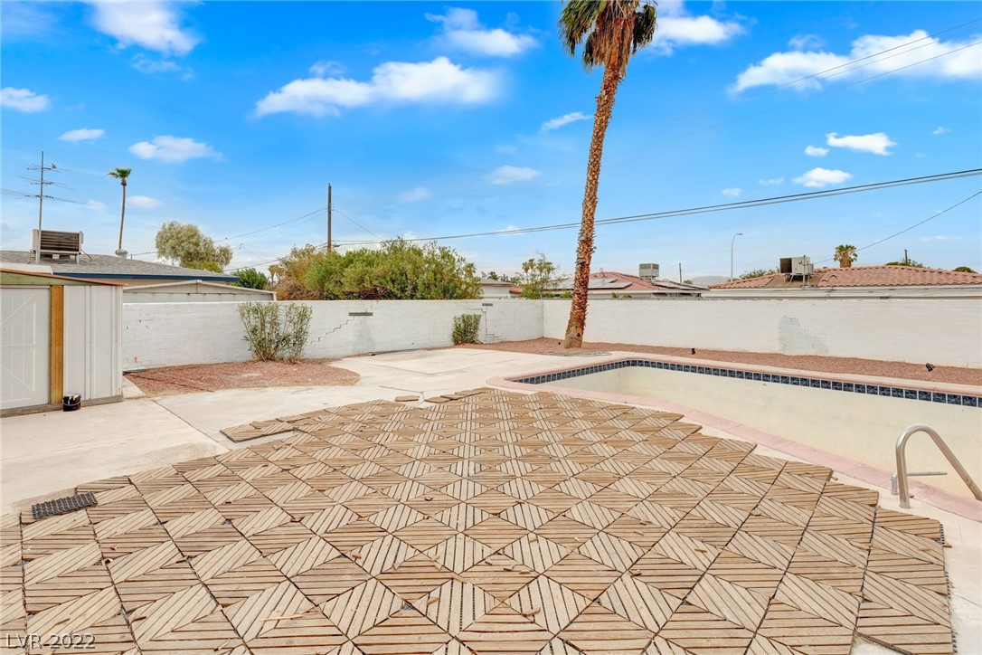 2217 Santa Rosa Drive