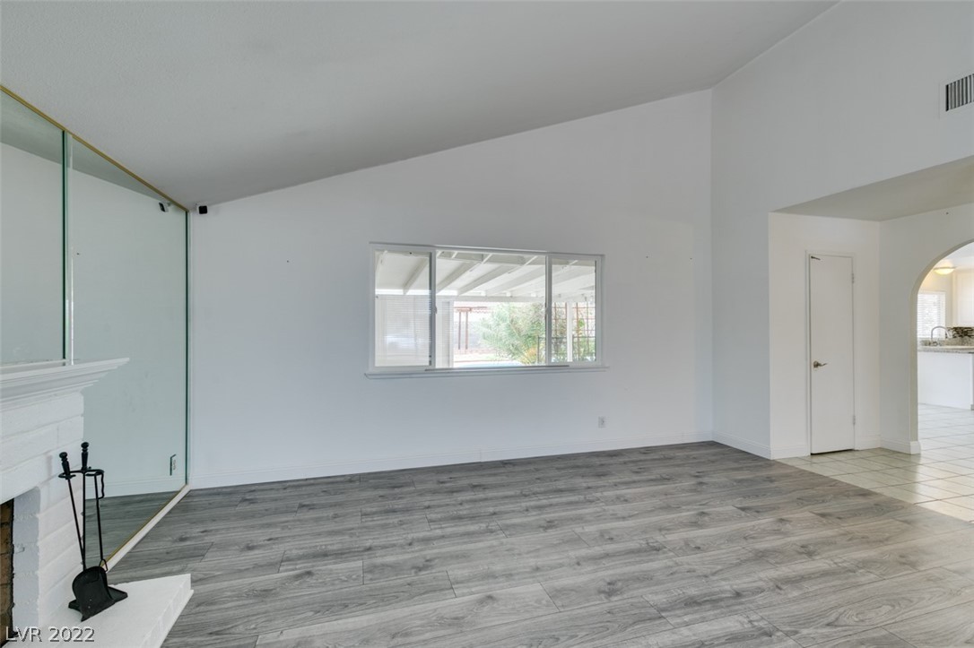 3933 Manford Circle