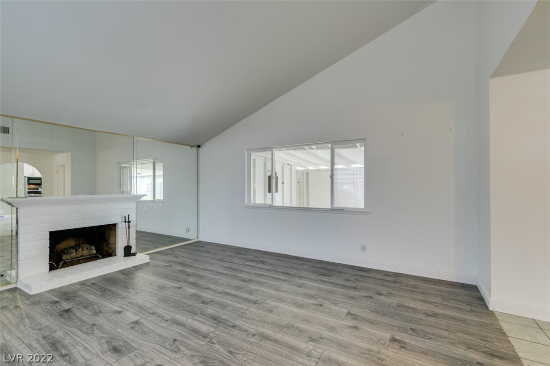 3933 Manford Circle