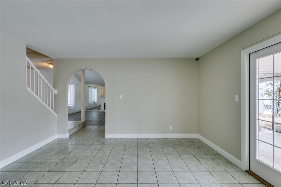 3933 Manford Circle