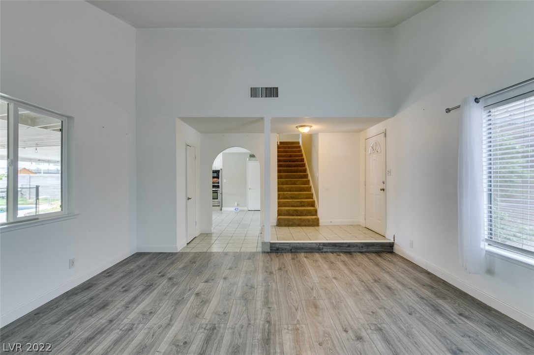 3933 Manford Circle