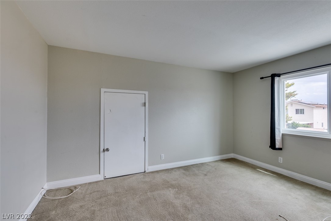 3933 Manford Circle