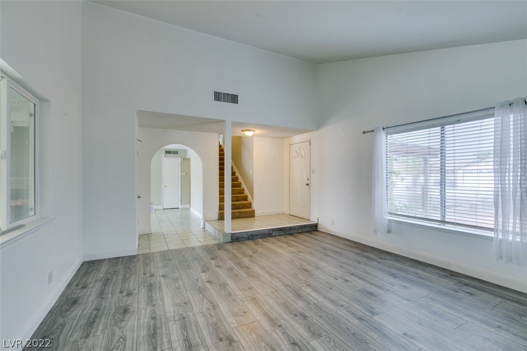 3933 Manford Circle