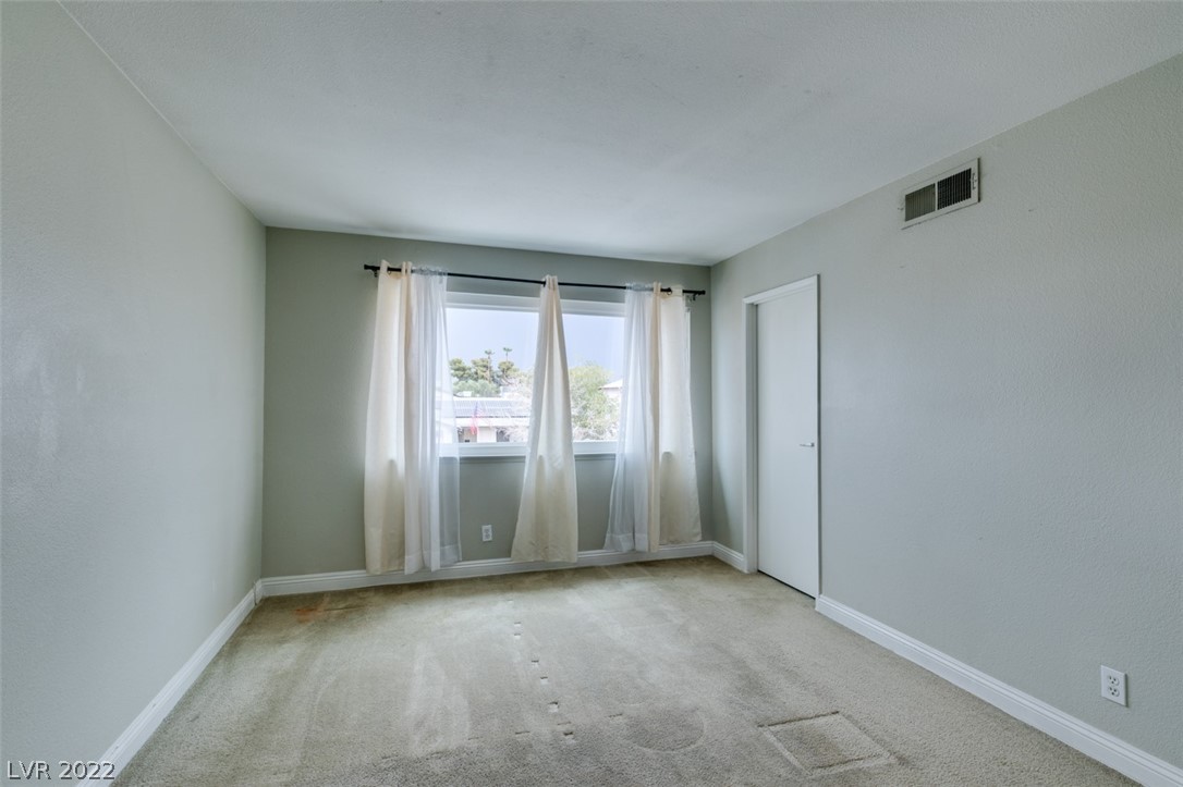 3933 Manford Circle