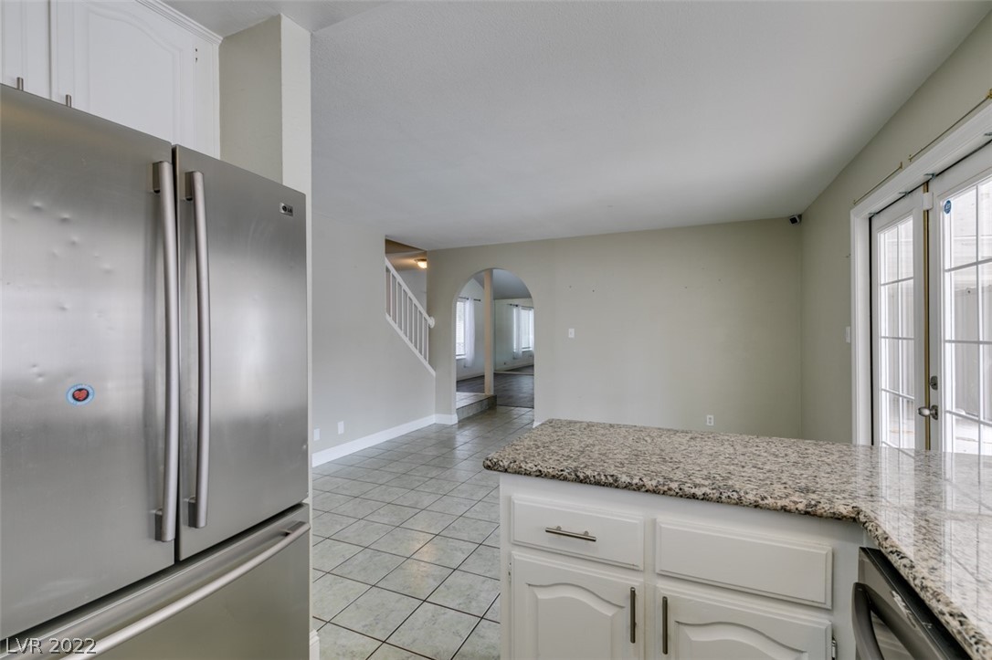 3933 Manford Circle