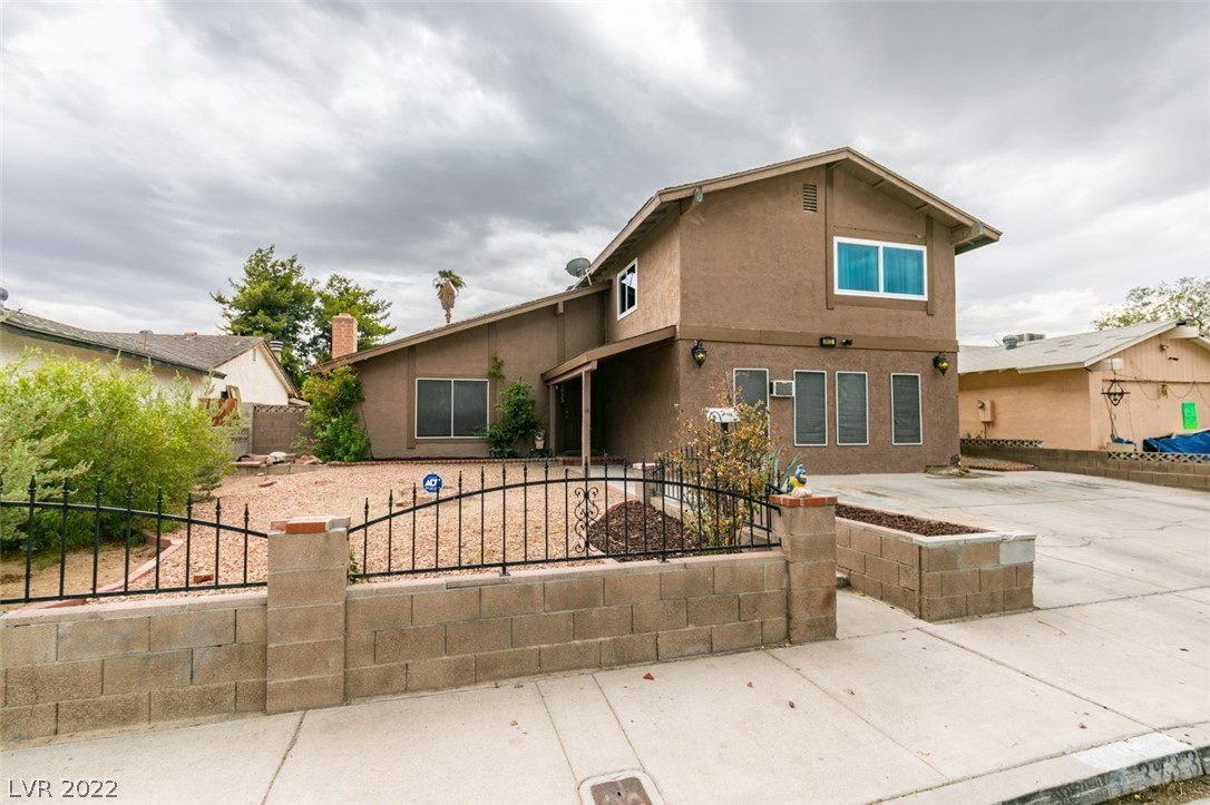 3933 Manford Circle