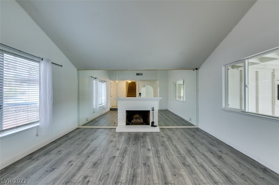 3933 Manford Circle