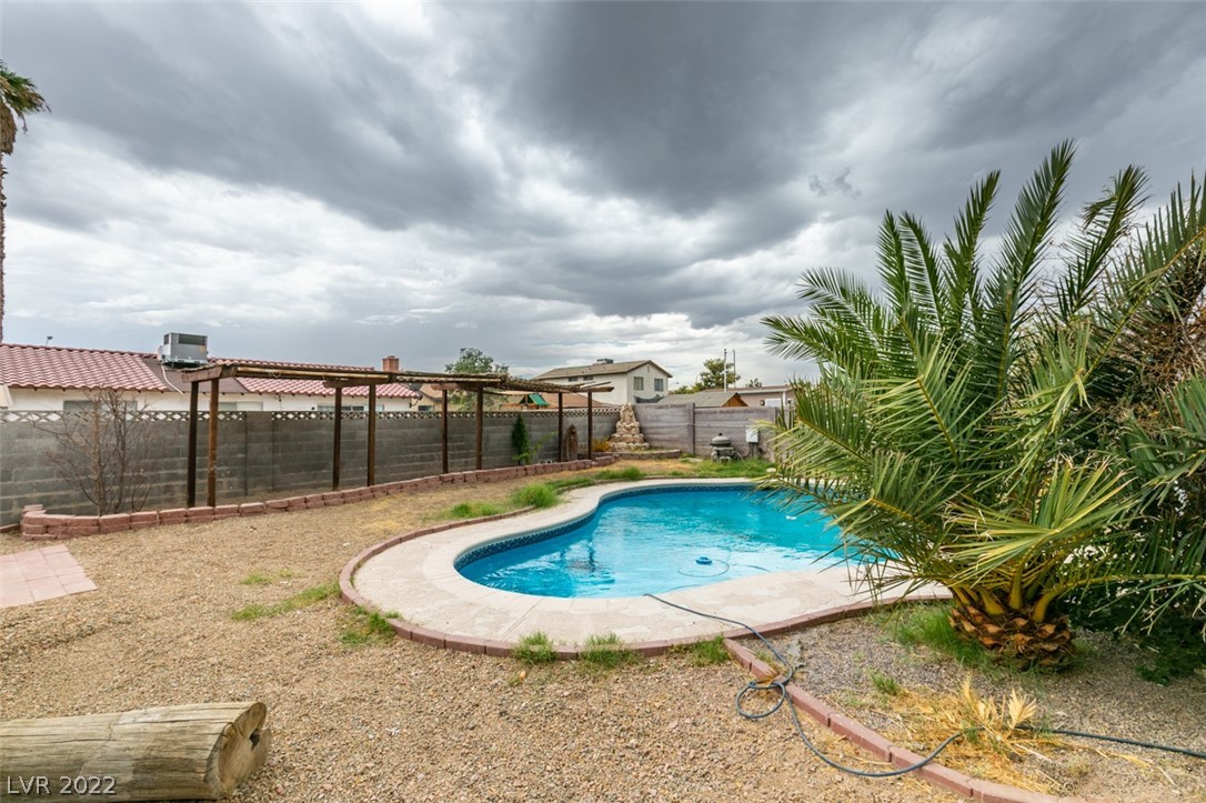 3933 Manford Circle