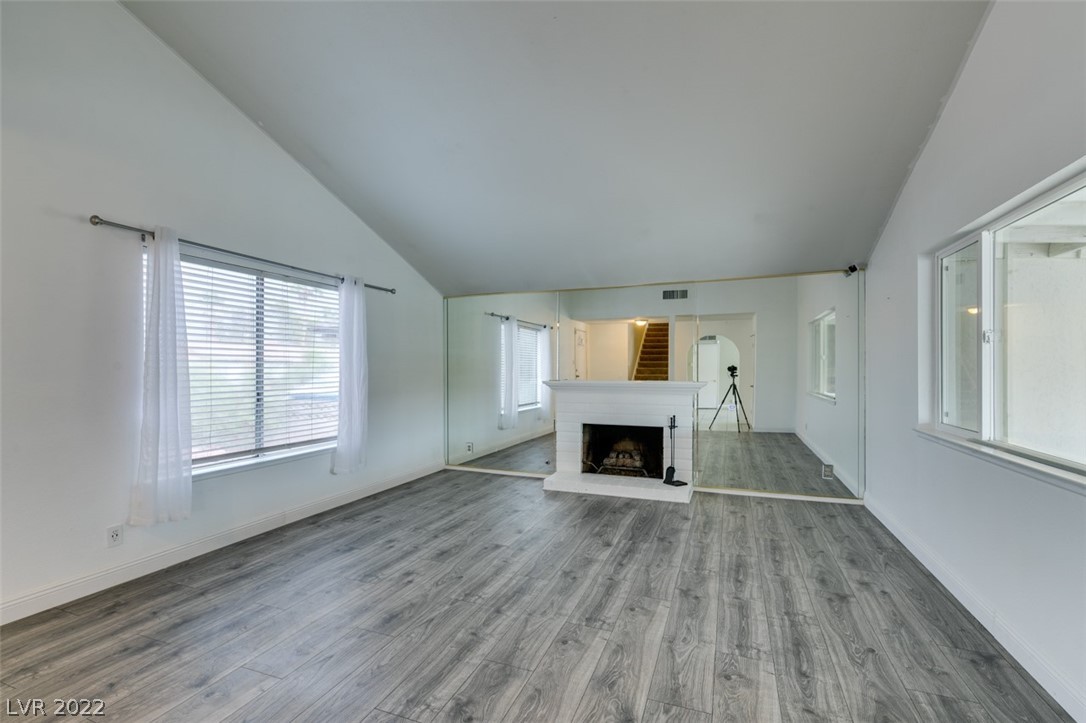 3933 Manford Circle