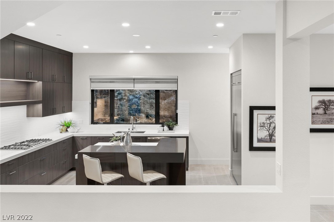 390 Solitude Peak Lane