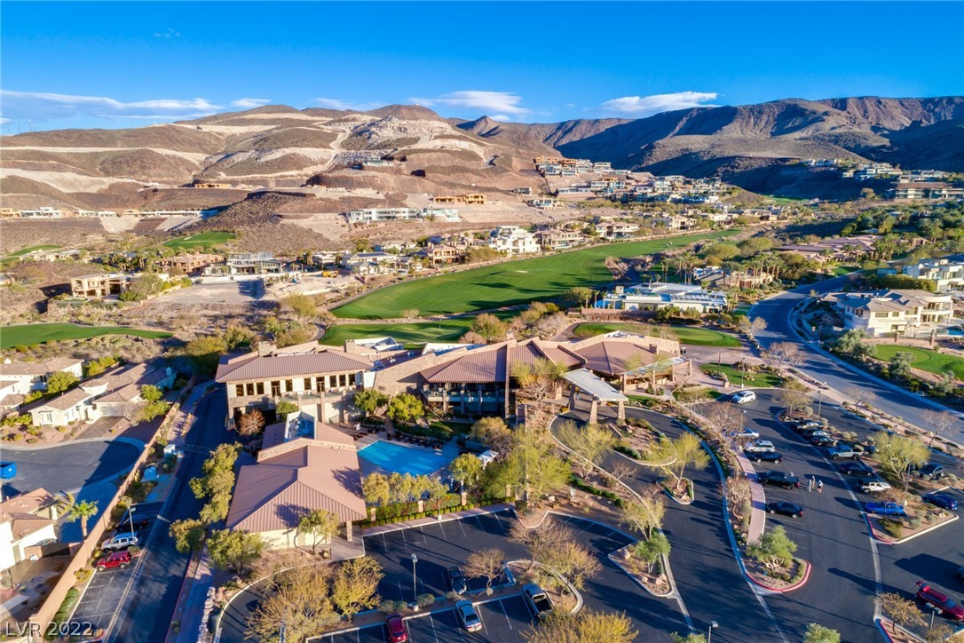 390 Solitude Peak Lane