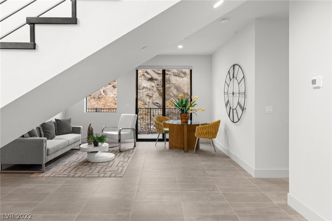 390 Solitude Peak Lane