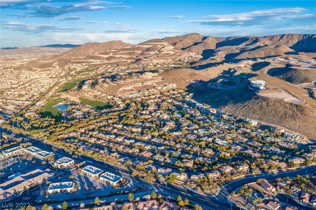 390 Solitude Peak Lane