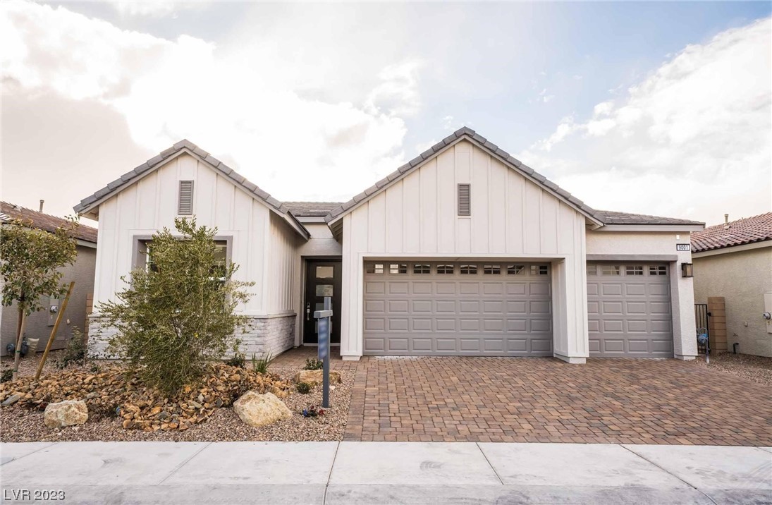 9001 Pinyon Bluff Street