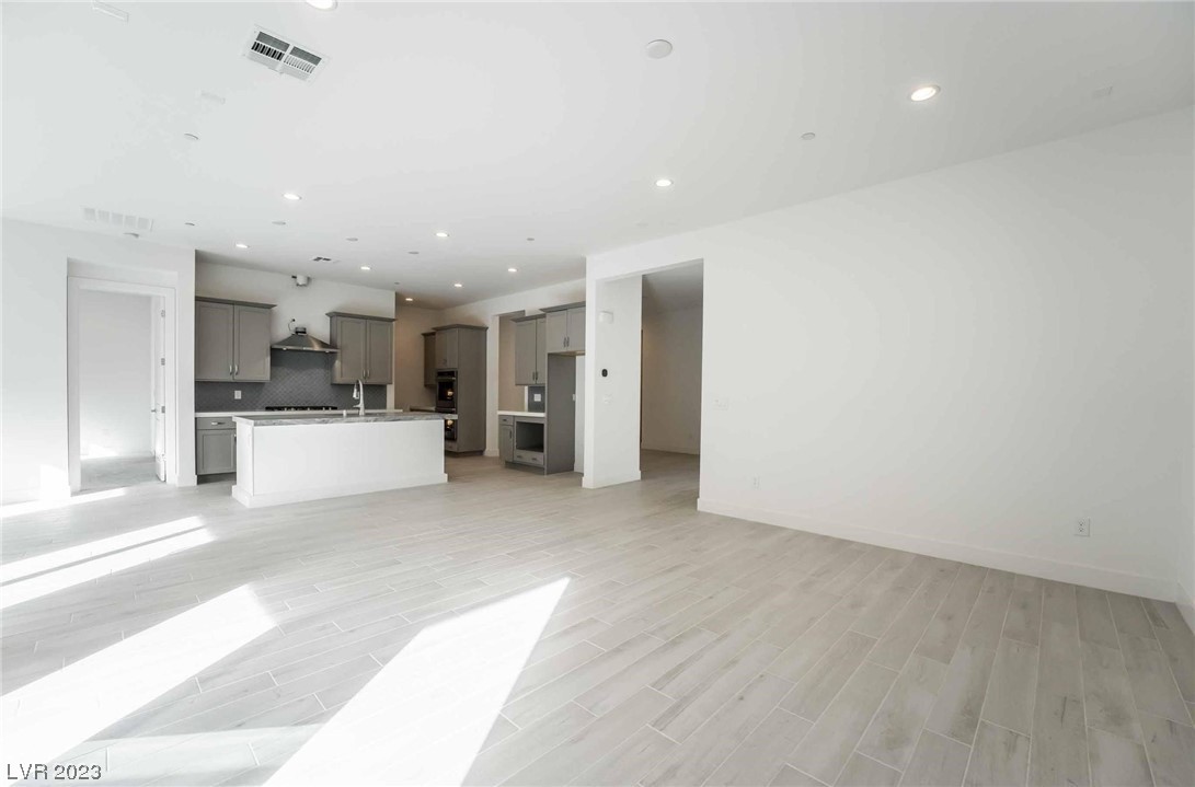 9001 Pinyon Bluff Street