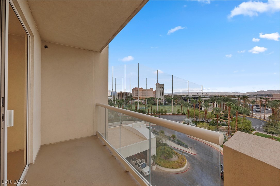 135 E Harmon Avenue Unit: 502