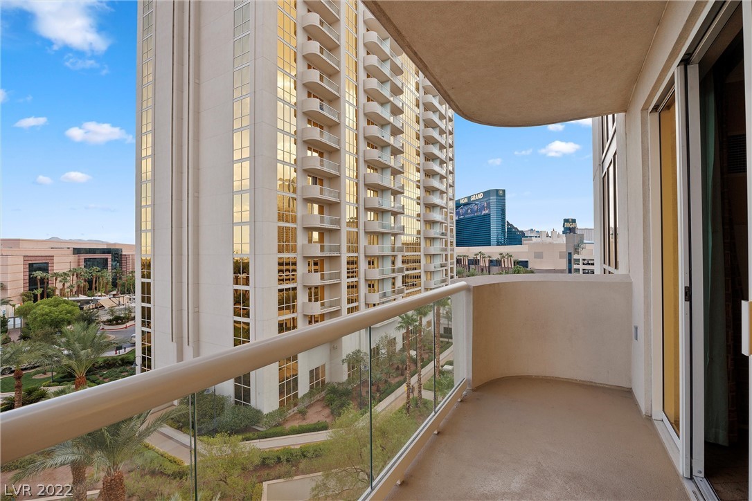 135 E Harmon Avenue Unit: 502