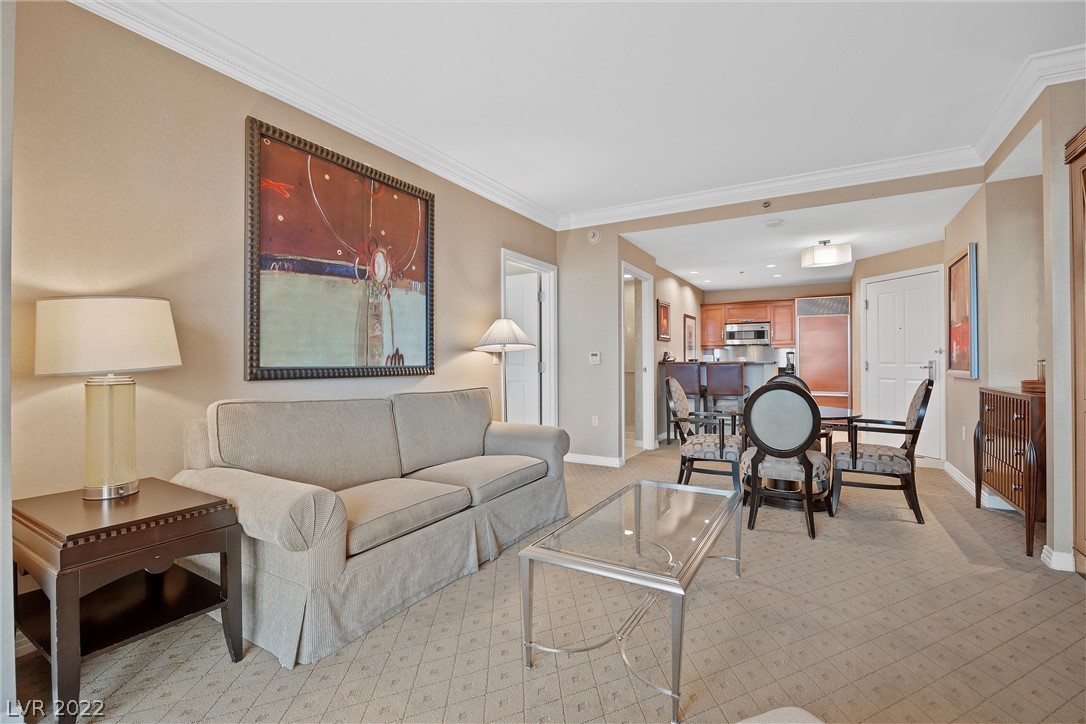 135 E Harmon Avenue Unit: 502