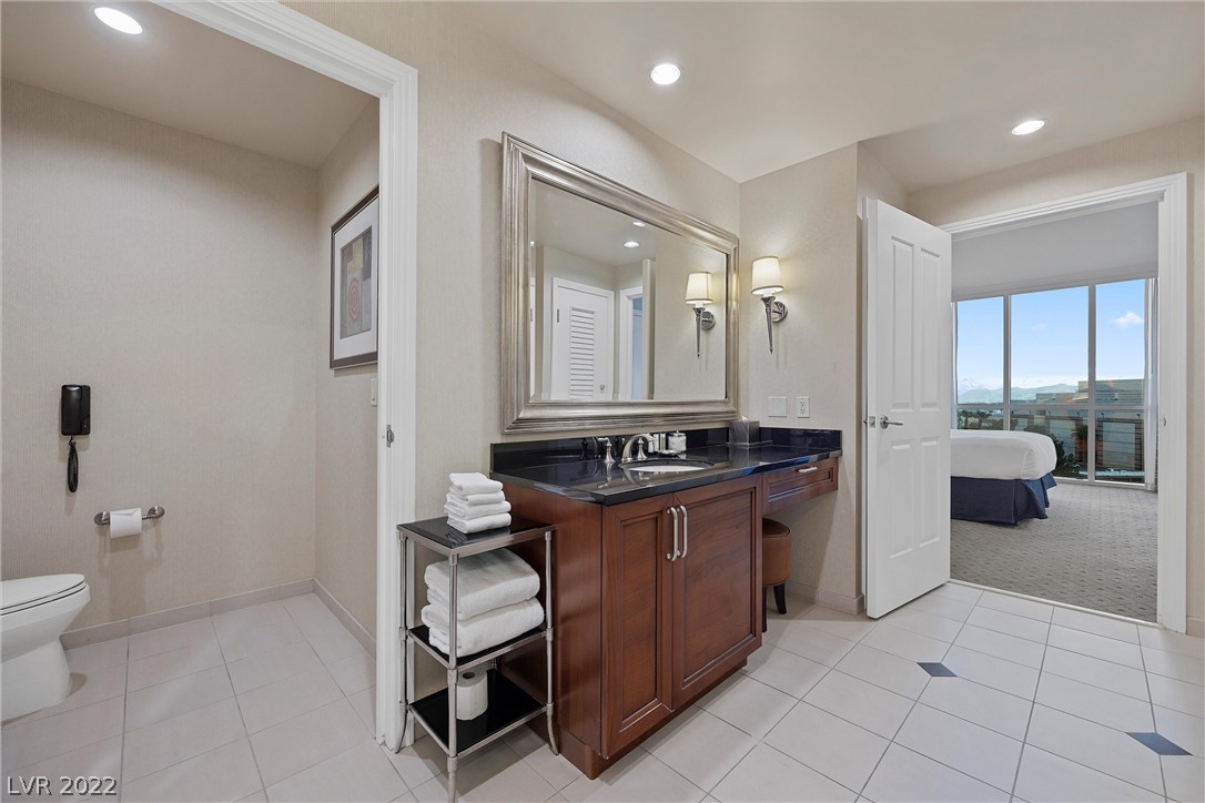 135 E Harmon Avenue Unit: 502