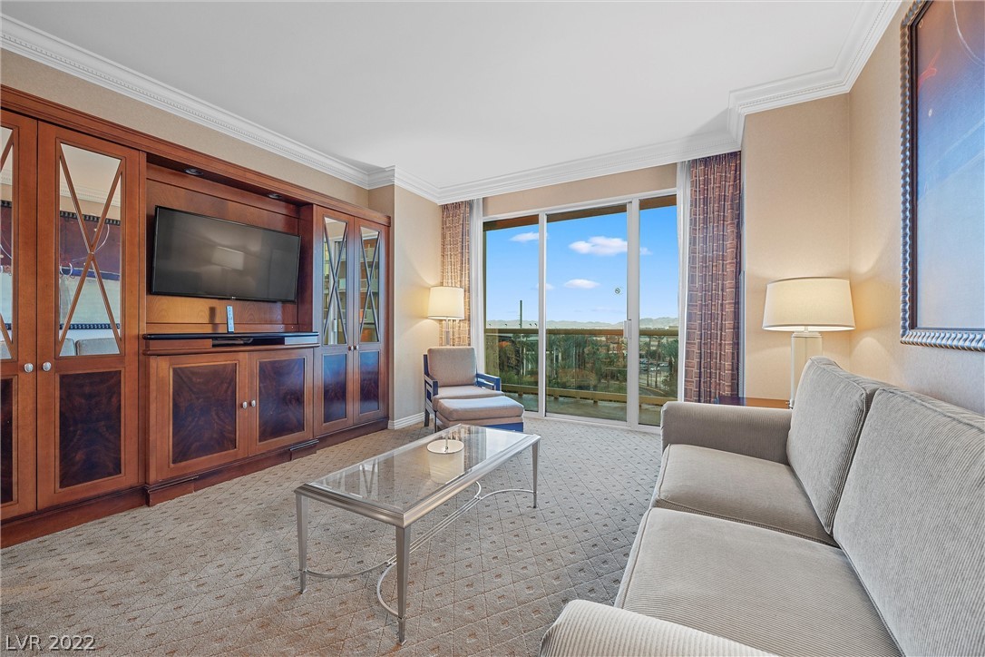135 E Harmon Avenue Unit: 502